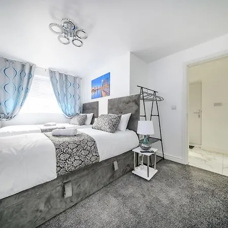 Holiday home 16fm For Your Relaxed & Cosy With Free Parking And Free Wifi *