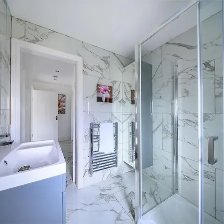 16fm For Your Relaxed & Cosy With Free Parking And Free Wifi Semesterbostad