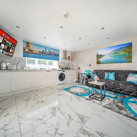 16fm For Your Relaxed & Cosy With Free Parking And Free Wifi Hébergement de vacances