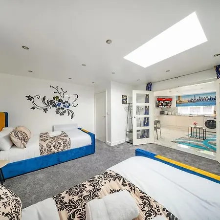 16fm For Your Relaxed & Cosy With Free Parking And Free Wifi Leeds (West Yorkshire)