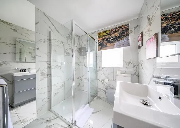 16fm For Your Relaxed & Cosy With Free Parking And Free Wifi Leeds (West Yorkshire)