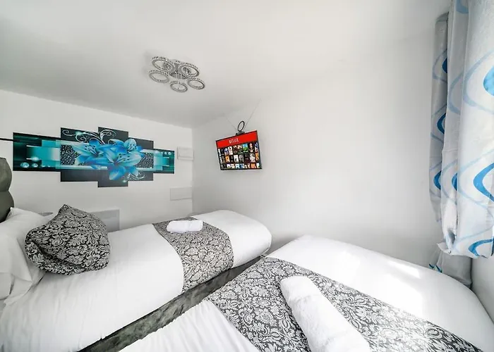 16fm For Your Relaxed & Cosy With Free Parking And Free Wifi *